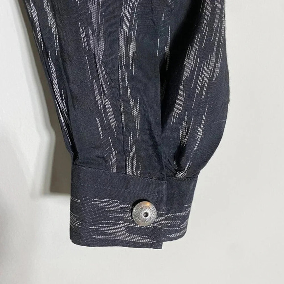 Vintage Versace Classic V2 Men's Size 39 Long Sleeve Patterned Button Down Shirt - Picture 9 of 16